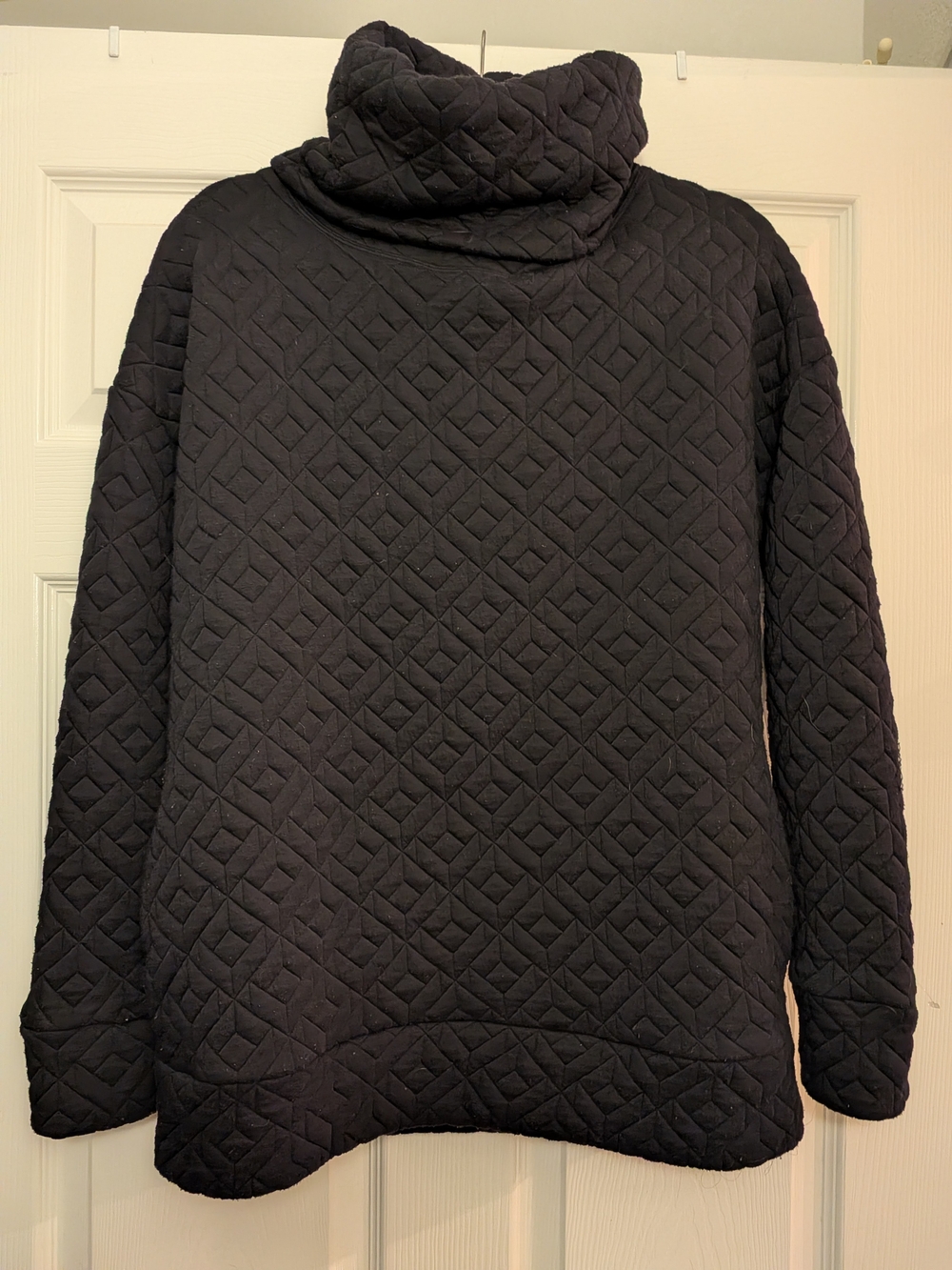 GapFit Black Quilted Jacquard Cowl Neck Pullover S